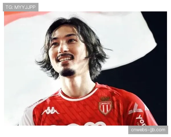 南野拓实十字韧带重伤，法甲官方为其送上复出祝福。