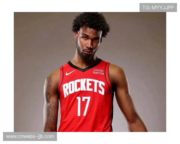 火箭伊森首发表现攻防全面，4次抢断锁定轮换位置