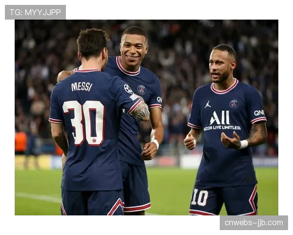 法甲黑马球队崛起，朗斯半程登顶挑战巴黎垄断