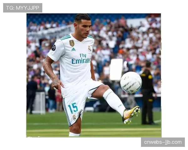 深度报道：从边锋到边翼卫，专访AC米兰球员特奥-埃尔南德斯的转型之路